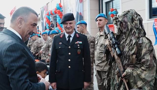 JANDARMA KARAKOLUNA YENİ HİZMET BİNASI