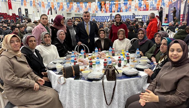 AK PARTİ ZONGULDAK’TA İFTAR PROGRAMI