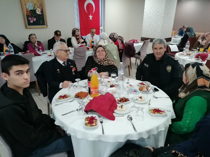 EN KIYMETLİLER  İFTARDA BULUŞTU - 2