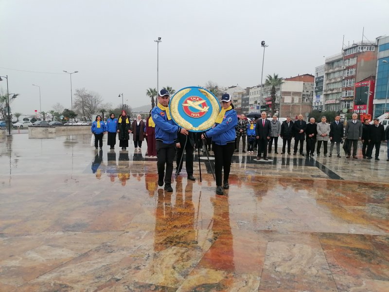 HASÇELİK: “GÖZLERİNİZİ GÖKYÜZÜNDEN AYIRMAYIN” - 1