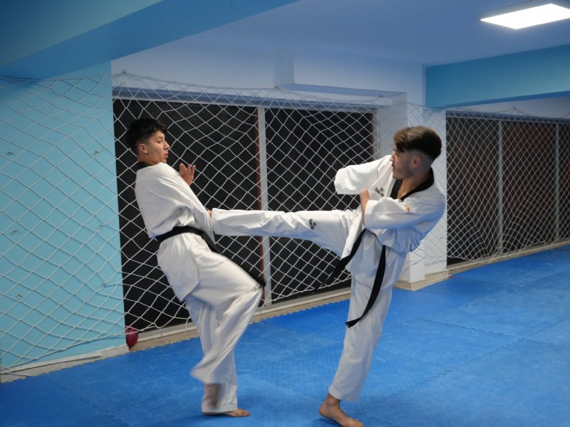 Kazada kollarını kaybetti, hayata yeniden bağlandı - 2