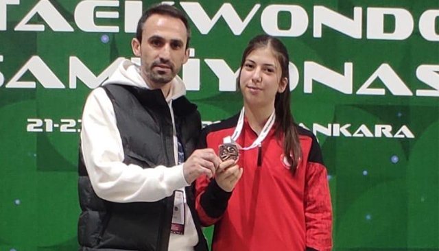 TÜRKİYE 3’ÜNCÜSÜ  EREĞLİ’DEN