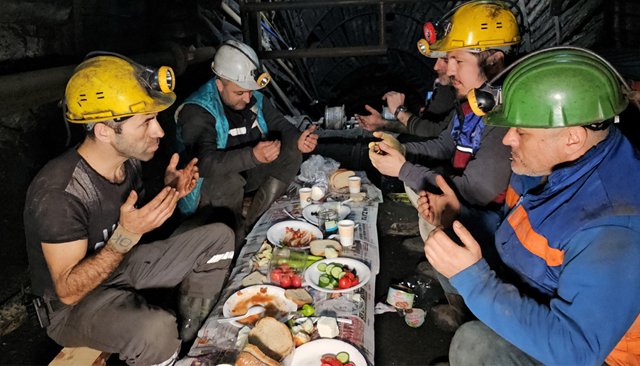 YERİN ALTINDA İLK SAHUR