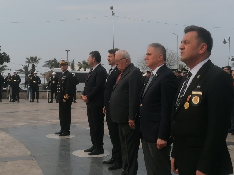 ŞEHİTLER VATANIN  ONURUDUR - 9