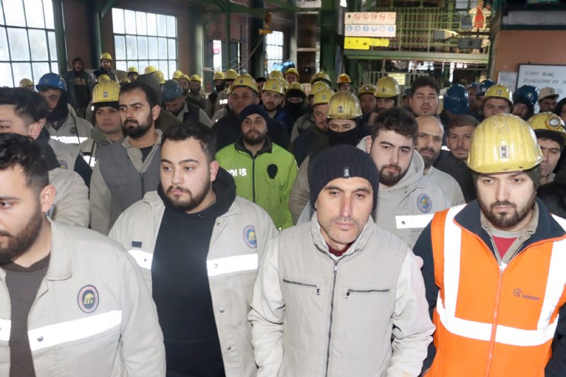 YEŞİL: “DİMDİK AYAKTAYIZ” - 2