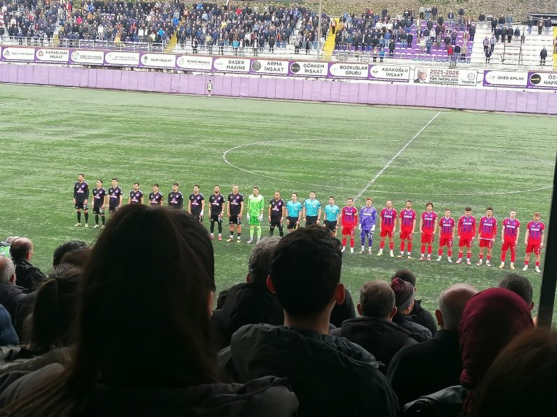 ZORLU MAÇ BAŞLADI: SON DURUM… - 1