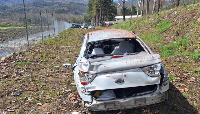 CEZAEVİ BAHÇESİNE UÇTU