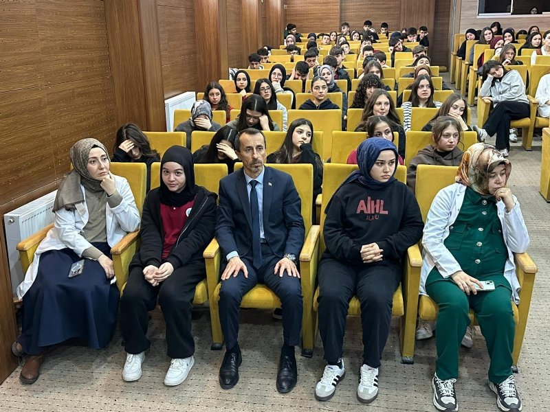 GAZETECİLER ÖĞRENCİLERLE BULUŞTU - 4