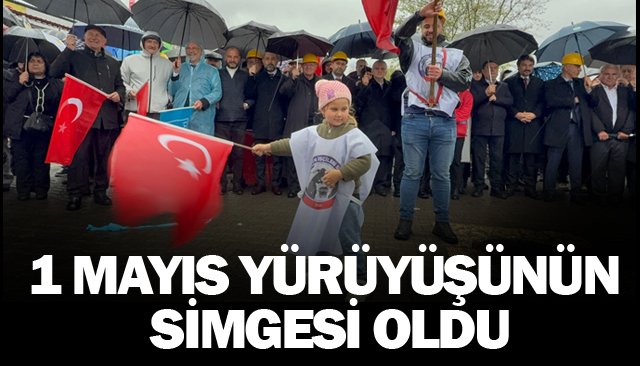 MADENCİ KIYAFETLİ BEBEK  1 MAYIS YÜRÜYÜŞÜNÜN SİMGESİ OLDU