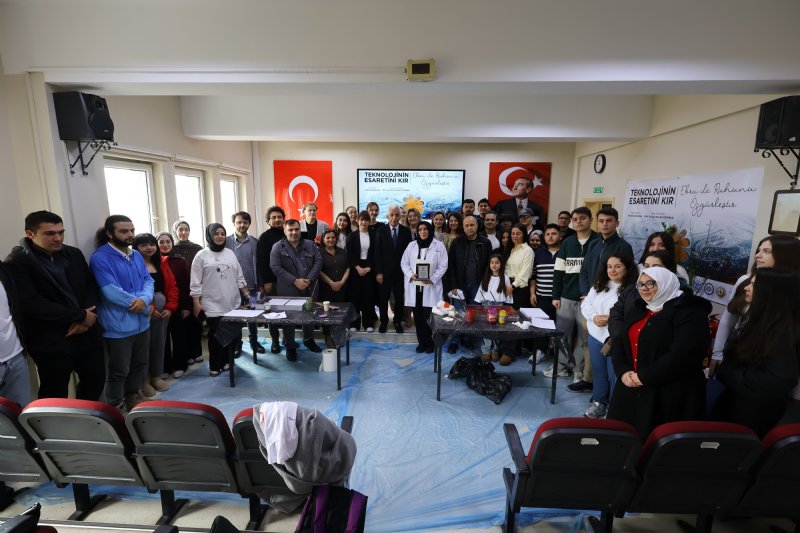 TEKNOLOJİYE ARA VERDİLER  TÜRK SANATINI ÖĞRENDİLER - 3