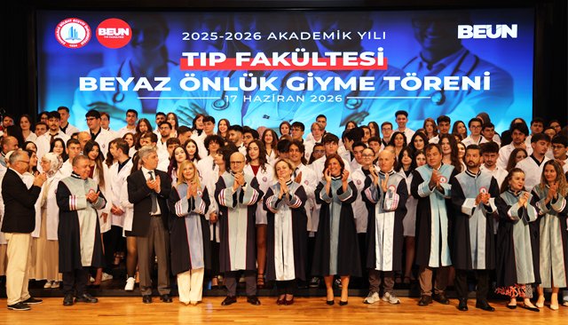 GELECEĞİN HEKİMLERİ  BEYAZ ÖNLÜKLERİNİ GİYDİ