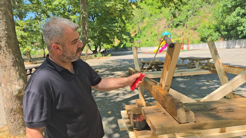 İŞÇİLERİ DİNLENDİREN  BELEDİYE BAŞKANI ÇALIŞTI - 2