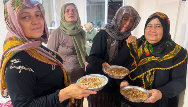 KÖYDE GELENEK  SÜRDÜRÜLÜYOR