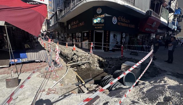 GÜNLER ÖNCE AÇILAN ÇUKUR!