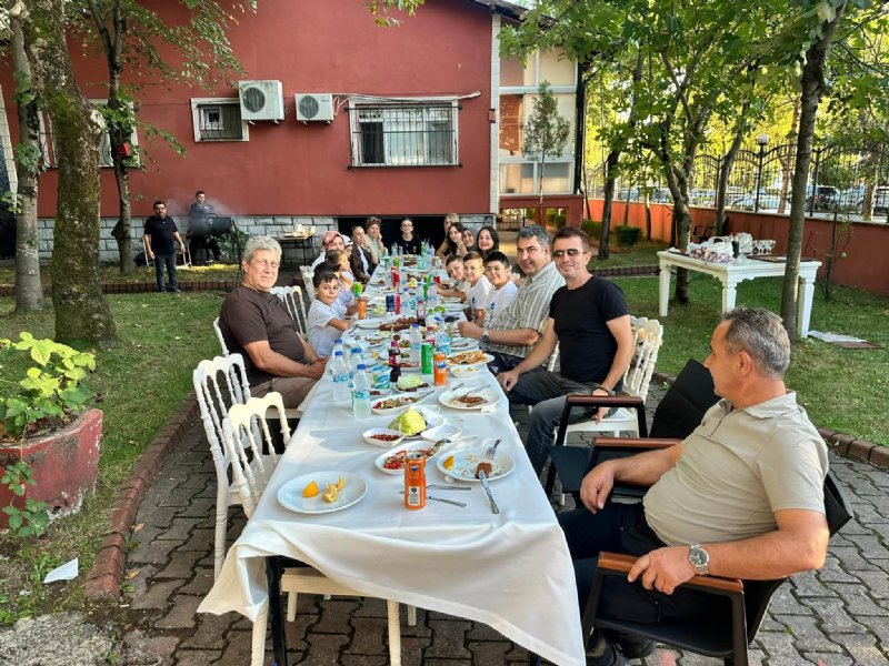 ÖVGÜYÜ HAK EDEN  DEVLET ADAMI - 5